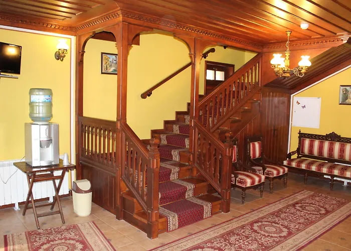 Family At Renaissance Square 3*