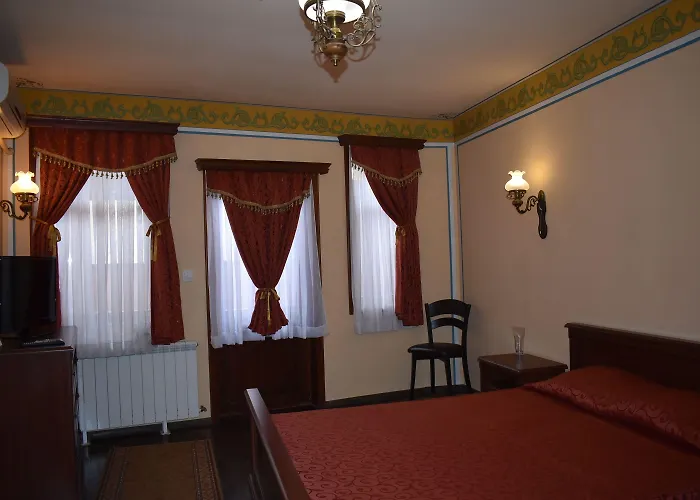 Hotel Family At Renaissance Square Plovdiv