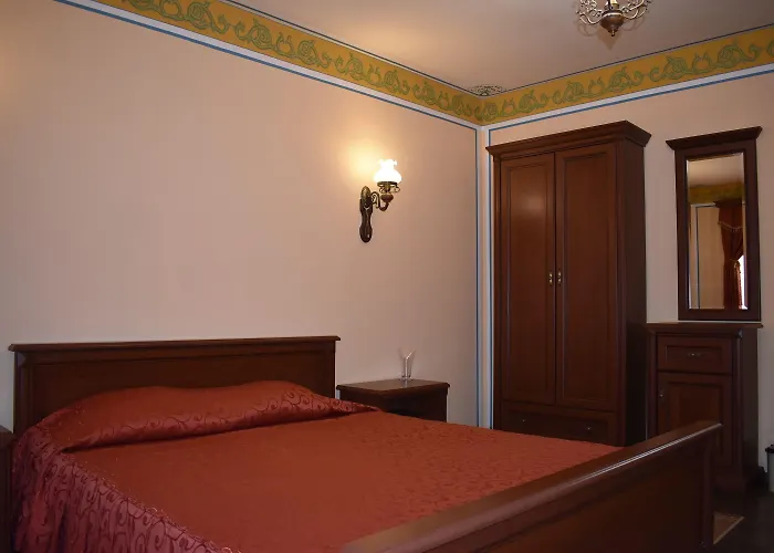 Hotel Family At Renaissance Square