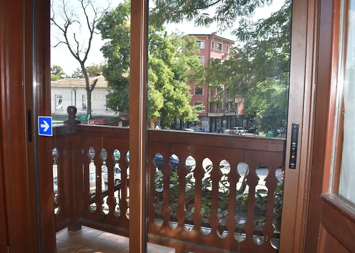 Family At Renaissance Square Hotel Plovdiv