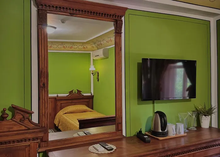 Hotel Family At Renaissance Square