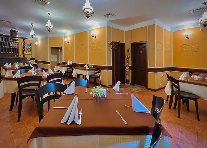 Hotel Family At Renaissance Square