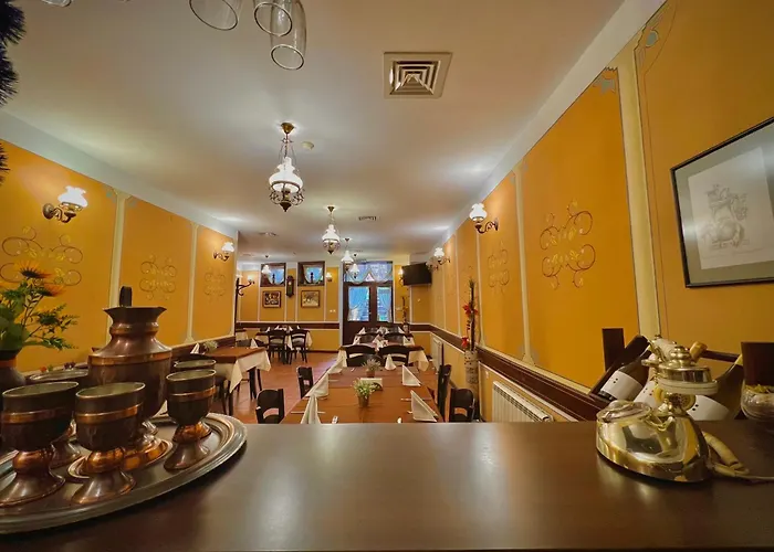 Hotel Family At Renaissance Square