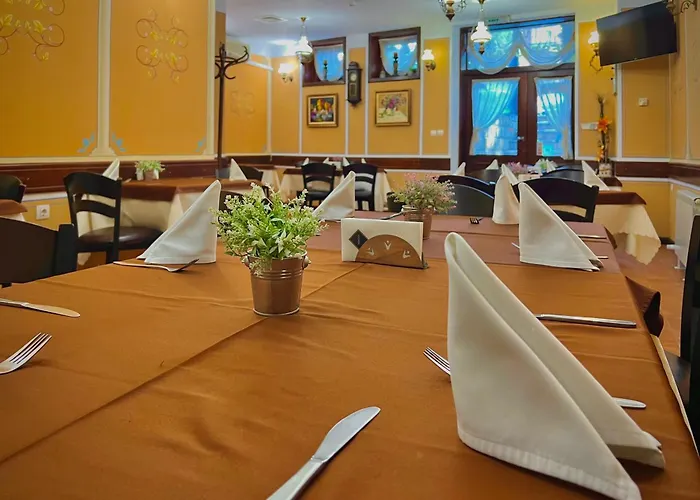 Family At Renaissance Square 3* Plovdiv