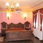Hotel Family At Renaissance Square Plovdiv