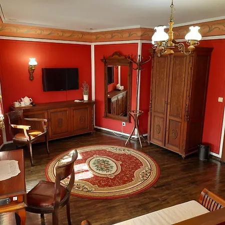 Hotel Family At Renaissance Square 3*