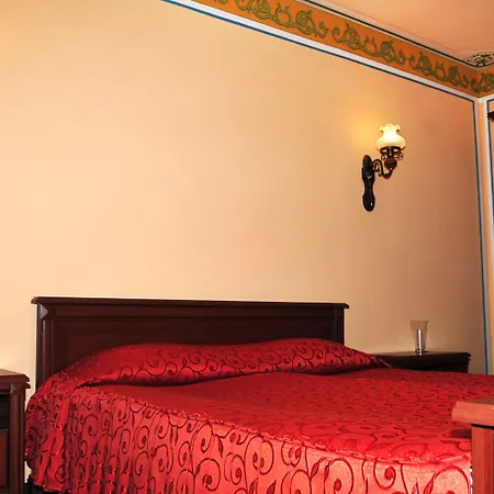Hotel Family At Renaissance Square 3*