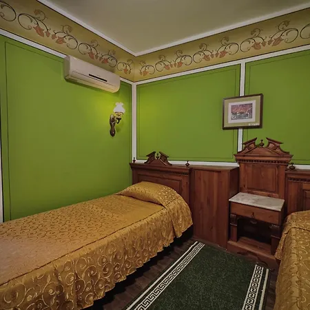 Hotel Family At Renaissance Square Płowdiw