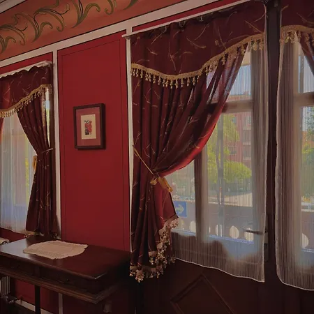 ホテル Family At Renaissance Square 3*