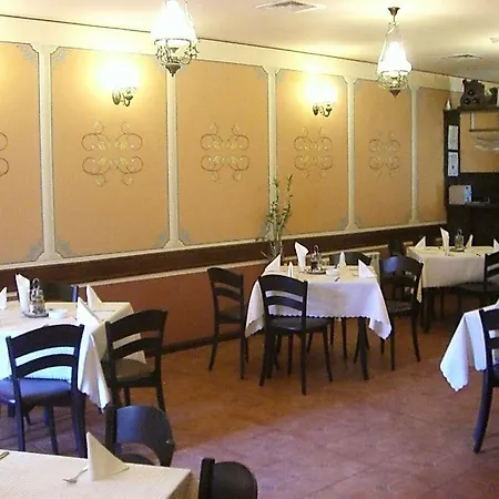 Hotel Family At Renaissance Square Plovdiv