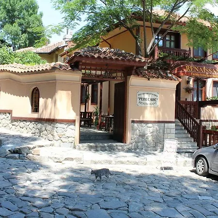 Family At Renaissance Square 3* Plovdiv