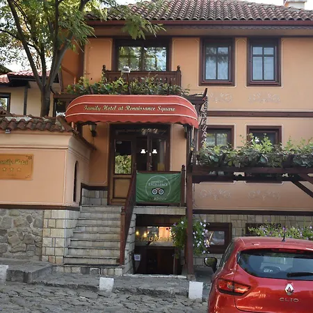 Family At Renaissance Square Hotel Plovdiv
